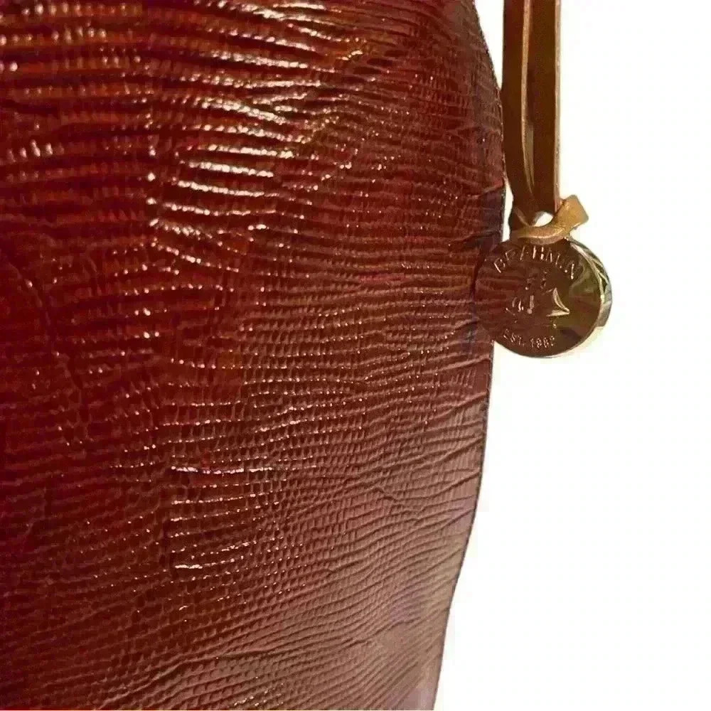 Brahmin Vintage Style Large Hobo.  Genuine stamped Leather.  Pre Owned. - Picture 8 of 12